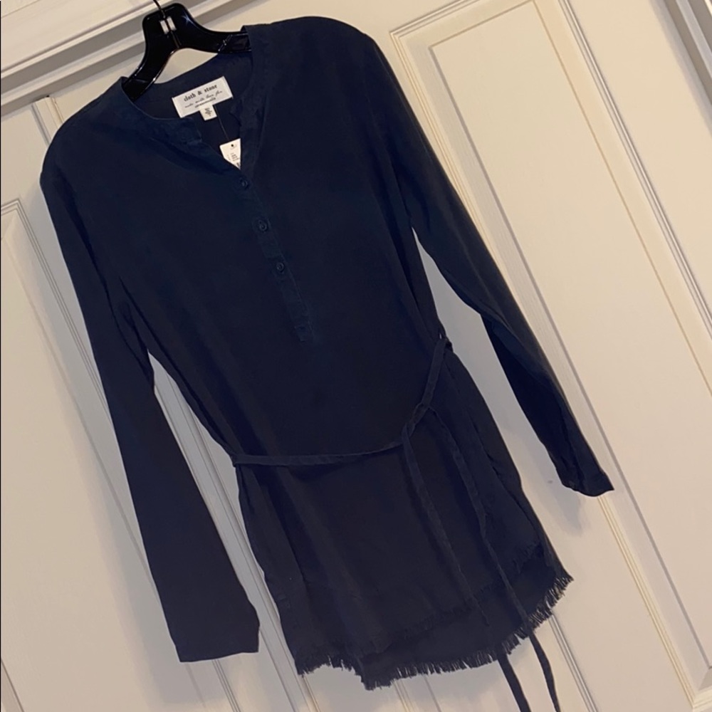 Anthropologie ‘Cloth & Stone’ navy tunic top